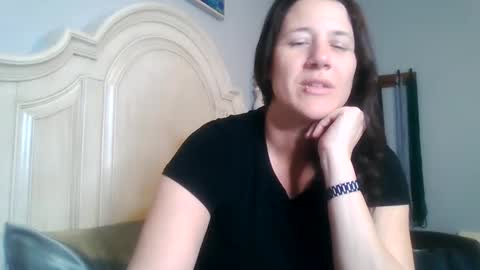 Bella online show from 03-01-25, 01:53