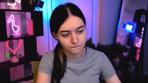 bella_blade online show from 12-16-25, 05:45