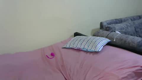 Snapshot of bella_c8 chatting on 02-26-26, 03:00 bella_c8 online show from 02-26-26, 03:00