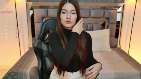 Bella  online show from 01-15-26, 02:32