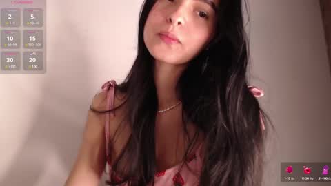 Snapshot of bella_musee chatting on 03-01-25, 03:21 online show from 03-01-25, 03:21