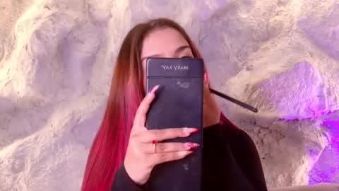 Snapshot of bella_mush chatting on 03-05-26, 04:25 BELLA online show from 03-05-26, 04:25