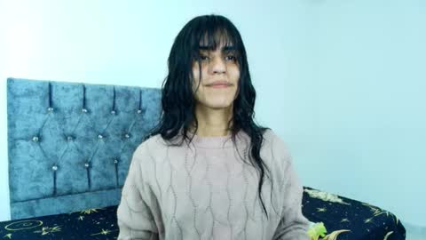 Snapshot of bella_poisonous chatting on 09-12-25, 11:37 Bella online show from 09-12-25, 11:37