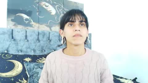 Snapshot of bella_poisonous chatting on 10-04-25, 01:58 Bella online show from 10-04-25, 01:58