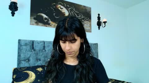 Snapshot of bella_poisonous chatting on 10-10-25, 12:31 Bella online show from 10-10-25, 12:31