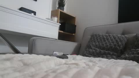 Snapshot of bella_sexy_feet chatting on 03-04-25, 06:04 bella_sexy_feet online show from 03-04-25, 06:04