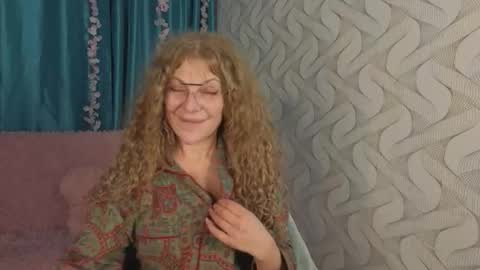 Bella online show from 01-15-26, 03:49