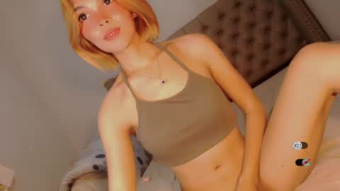 Snapshot of bella_tara chatting on 01-22-25, 09:32 Bella online show from 01-22-25, 09:32