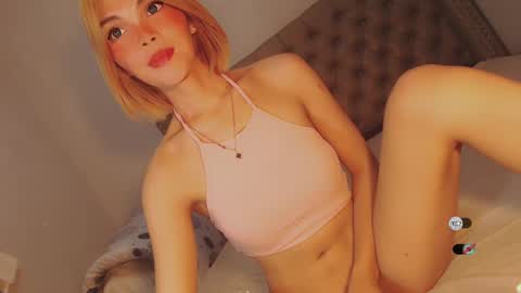 Snapshot of bella_tara chatting on 02-02-25, 06:31 Bella online show from 02-02-25, 06:31