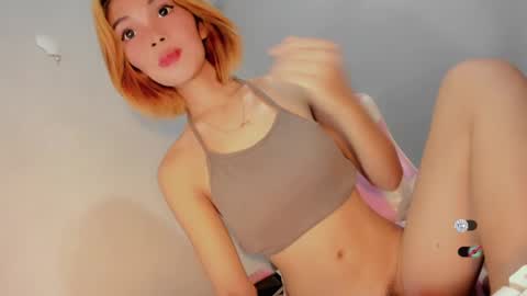 Snapshot of bella_tara chatting on 03-12-25, 08:30 Bella online show from 03-12-25, 08:30