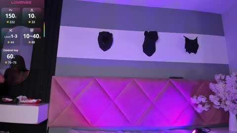 Bella online show from 12-15-25, 12:20