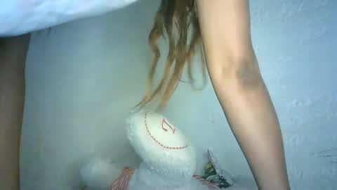 Bella online show from 12-19-24, 11:35