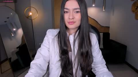 Bella  online show from 10-08-25, 03:48