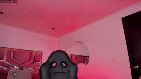 Snapshot of belladiamond18 chatting on 11-13-25, 11:03 TELL ME GODDESS NEXT Transmission 01122024 9PM TO 4AMColombian hour THANKS Follow me online show from 11-13-25, 11:03