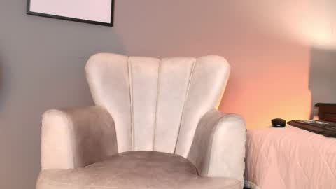 Bella online show from 09-10-25, 11:32