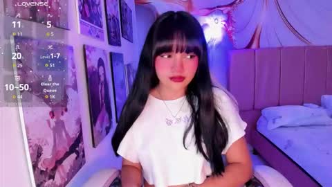 bellagreen_ online show from 10-27-25, 08:24