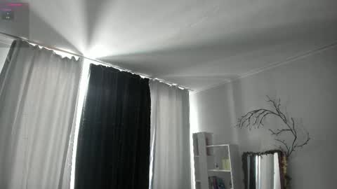 Snapshot of bellahellcat chatting on 02-05-26, 08:52 Bella online show from 02-05-26, 08:52