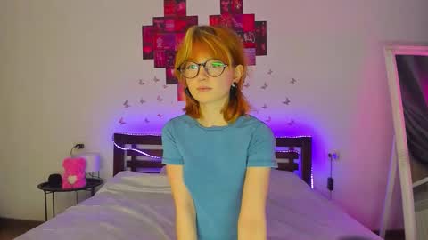 Snapshot of bellajady chatting on 11-24-25, 04:40 bellajady online show from 11-24-25, 04:40