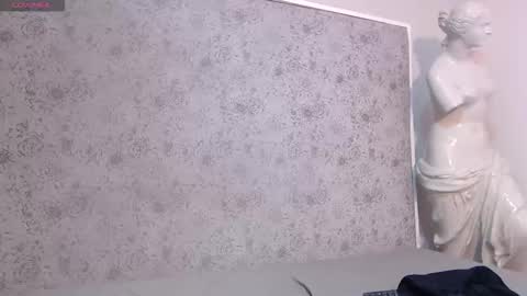 Snapshot of bellajhons_ chatting on 09-11-25, 12:11 Bella Jhons online show from 09-11-25, 12:11