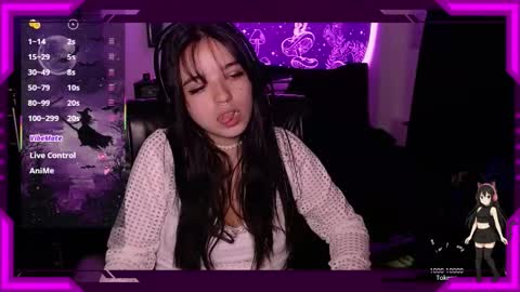 Bella Monteluna online show from 12-15-25, 11:53