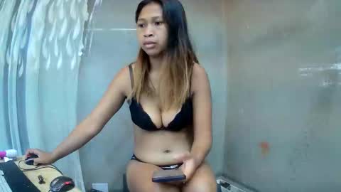 Bella online show from 03-22-26, 05:33