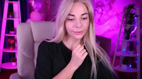 Bella online show from 02-24-26, 03:43