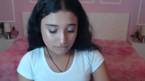 Bella online show from 11-22-25, 12:26