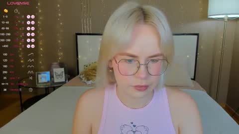 Snapshot of bellatip chatting on 11-01-25, 12:45 Bella online show from 11-01-25, 12:45