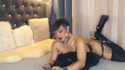 B E L L A T R I X online show from 10-04-25, 09:29