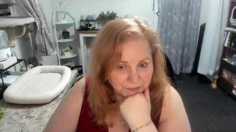 Snapshot of bellavoca chatting on 11-30-25, 11:03 Bellavoca online show from 11-30-25, 11:03