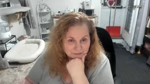 Snapshot of bellavoca chatting on 02-26-26, 12:31 Bellavoca online show from 02-26-26, 12:31