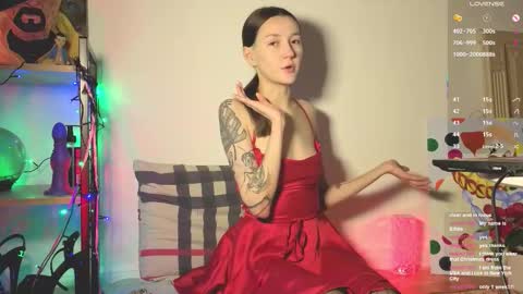 Snapshot of bellaward2 chatting on 12-17-25, 09:10 MY OLD PAGE IS NO LONGER. THIS IS MY NEW online show from 12-17-25, 09:10