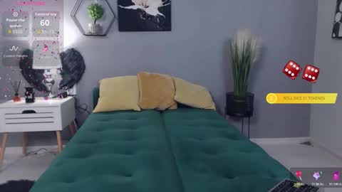 BellaNova online show from 11-26-25, 07:42