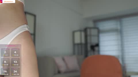 Snapshot of belle_adrienne chatting on 11-19-25, 06:35 Belle Adrienne IG online show from 11-19-25, 06:35