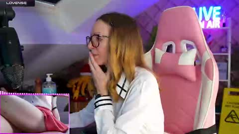 Alice online show from 02-10-25, 10:42