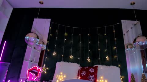 Kim online show from 01-06-25, 10:02