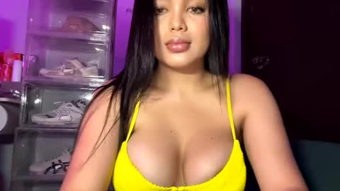 Snapshot of belle_moonlight chatting on 01-16-26, 01:04 BelleBirkins online show from 01-16-26, 01:04