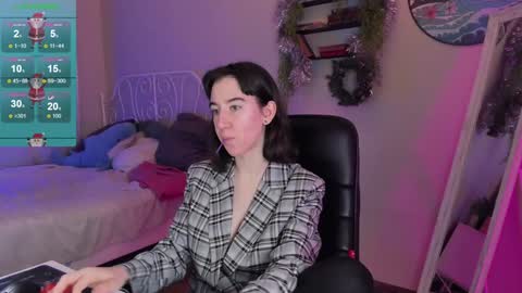 Snapshot of belle_via chatting on 12-16-24, 03:32 Bella online show from 12-16-24, 03:32