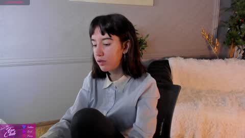 Snapshot of belle_via chatting on 01-02-25, 10:16 Bella online show from 01-02-25, 10:16