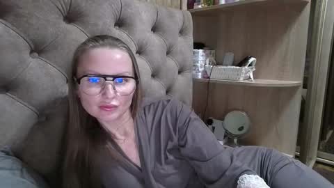 Amelia online show from 09-08-25, 05:12
