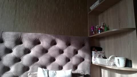 Amelia online show from 11-17-25, 10:54