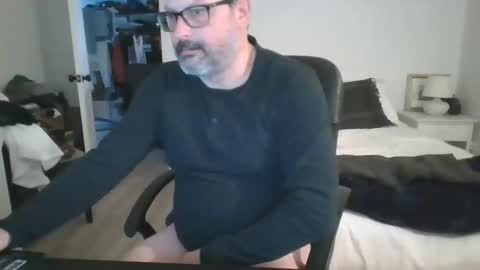 Snapshot of bellequeue19758 chatting on 11-15-25, 12:45 bellequeue19758 online show from 11-15-25, 12:45