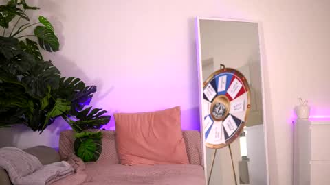 Snapshot of belleskye chatting on 02-25-26, 04:11 Belle online show from 02-25-26, 04:11