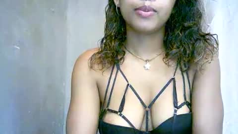 Snapshot of bellibellah chatting on 02-23-26, 06:22 BelliBellah online show from 02-23-26, 06:22