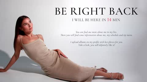 Snapshot of bellla_haddid chatting on 12-18-24, 03:37 Bella online show from 12-18-24, 03:37