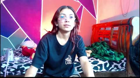 Snapshot of bellota_bunny chatting on 01-17-26, 07:28 bellota bunny online show from 01-17-26, 07:28