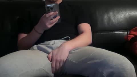 Snapshot of ben_beckett chatting on 12-16-25, 06:07 ben online show from 12-16-25, 06:07