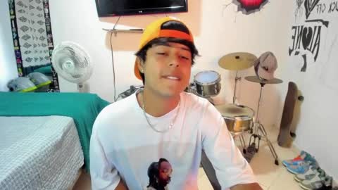 Snapshot of ben_falcon chatting on 02-26-25, 12:14 Ben online show from 02-26-25, 12:14