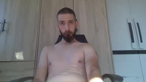 Snapshot of bendoor1 chatting on 11-16-25, 12:00 bendoor1 online show from 11-16-25, 12:00