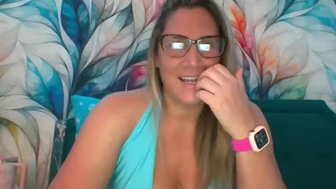 Snapshot of bendybecky69 chatting on 02-01-25, 04:46 Becky online show from 02-01-25, 04:46